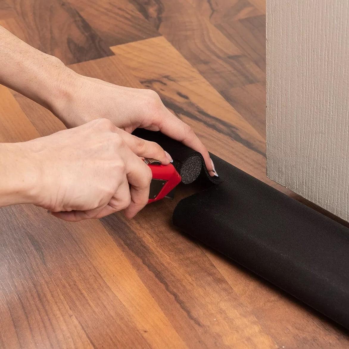 Protector para puertas y ventanas con espuma